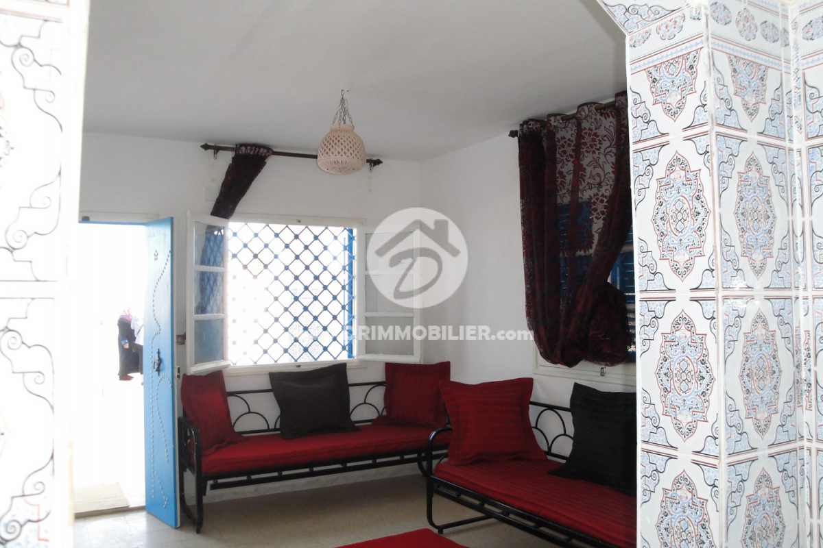 L 18 -                            Sale
                           Villa Meublé Djerba